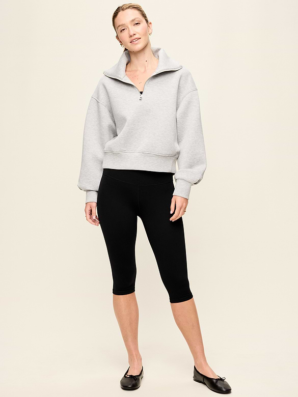 High-Waisted StudioSmooth Pedal Pusher Leggings