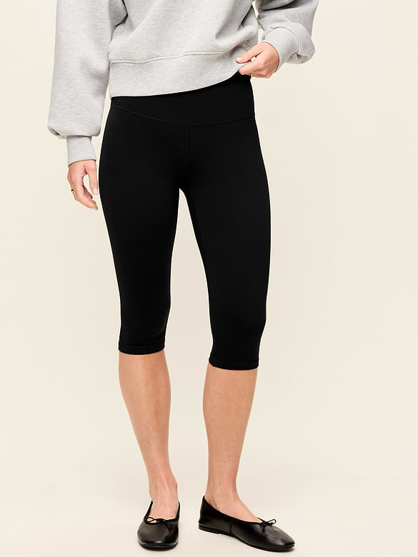 High-Waisted StudioSmooth Pedal Pusher Leggings