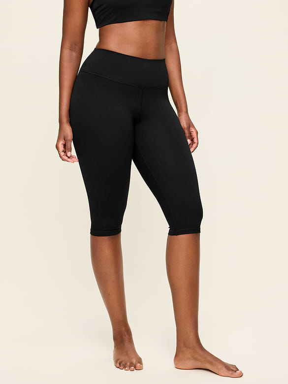 High-Waisted StudioSmooth Pedal Pusher Leggings