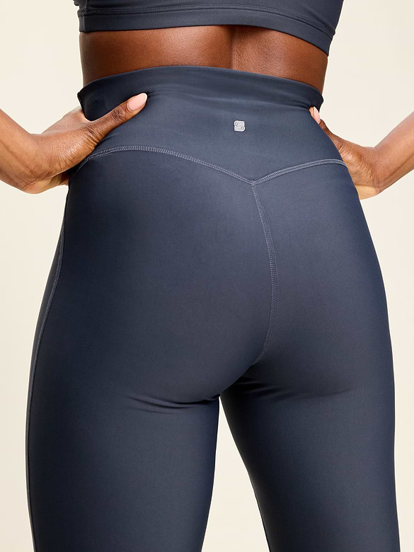 Extra High-Waisted PowerSoft Boundless Flare Leggings – No Front Seam