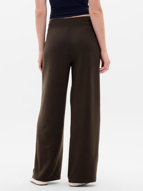 Coaster Luxe Straight Leg Pant