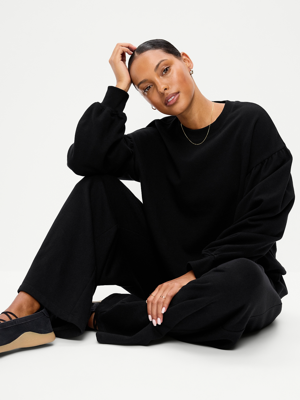 SoComfy Oversized Puff-Sleeve Cropped Sweatshirt | Old Navy