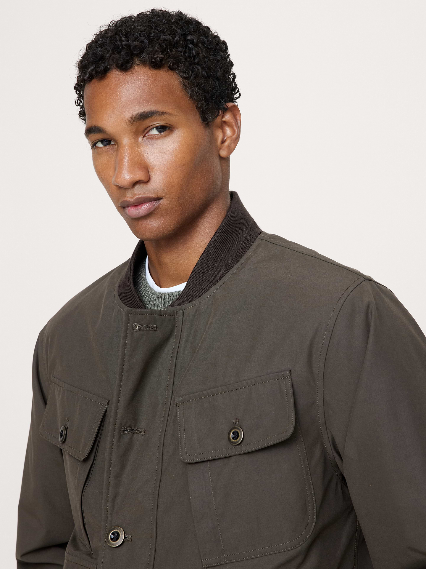L'image numéro 4 présente Blouson d’aviateur matelassé réversible à chevrons