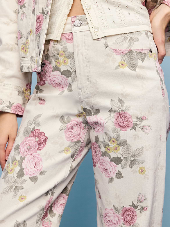Extra High-Waisted Wide-Leg Jeans