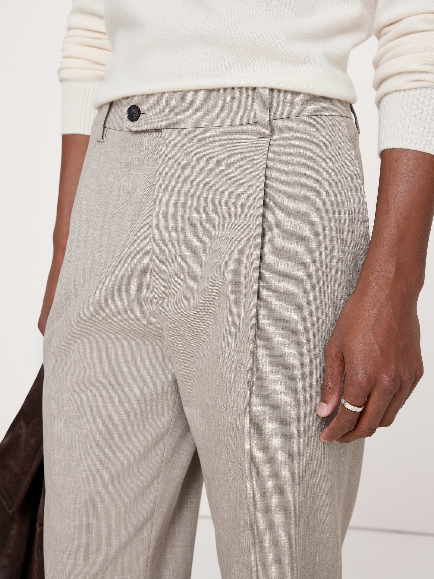 L'image numéro 3 présente Pantalon habillé fuselé infroissable