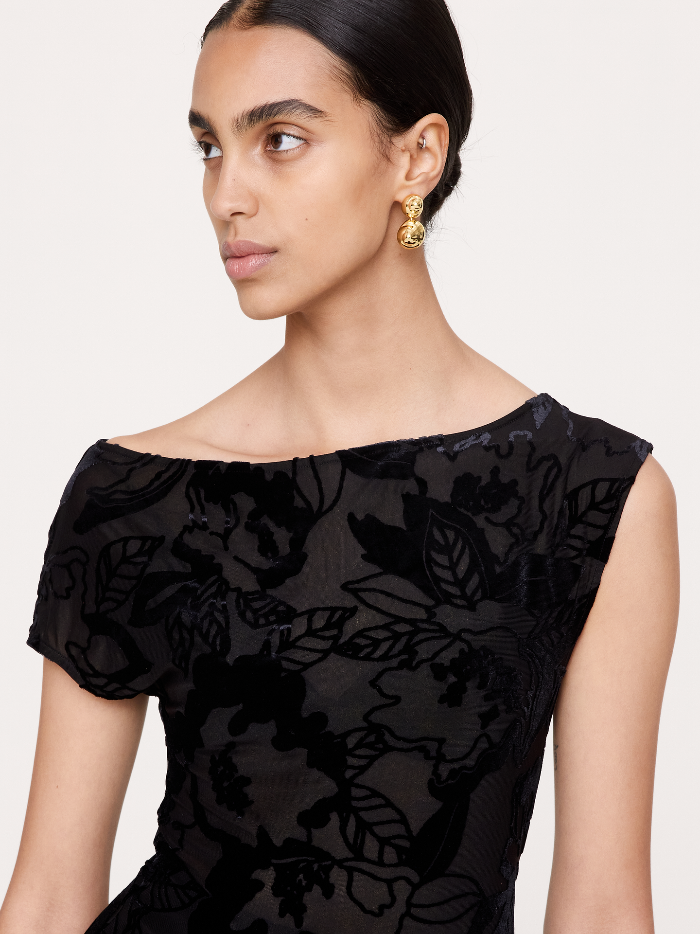 Image 4 of 5, Burnout Velvet Off-Shoulder Top