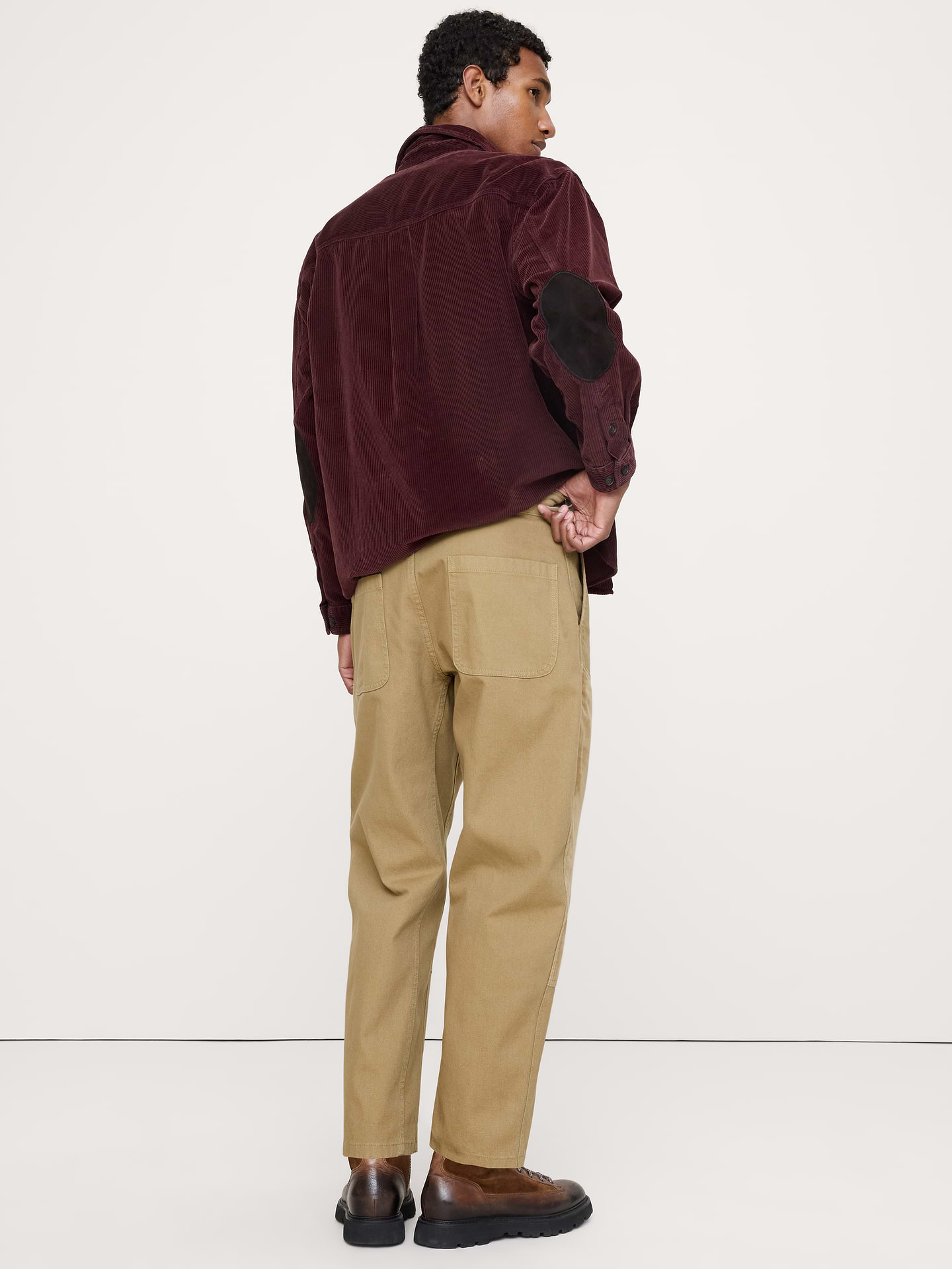 L'image numéro 3 présente Pantalon à coupe baril décontractée en matières mixtes