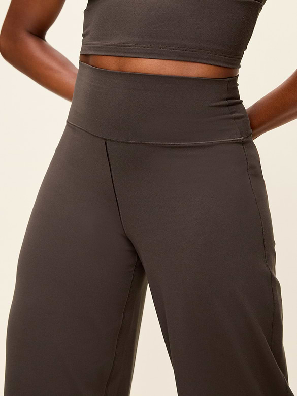 High-Waisted StudioSmooth Wide-Leg Pants