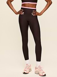 Image 4 of 9, Extra-High Waisted PowerSoft Boundless 7/8 Pocket Leggings – No Front Seam, View product video