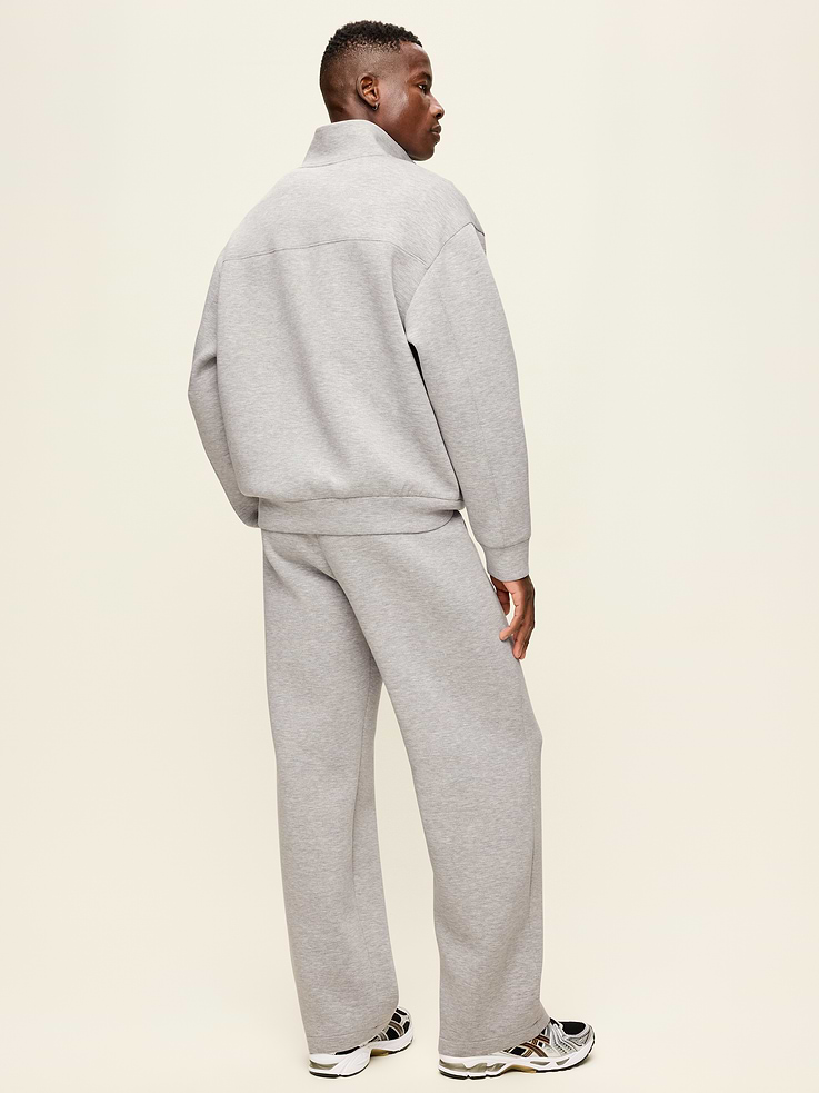 L'image numéro 3 présente Pantalon en coton ouaté coupe généreuse en molleton raffiné