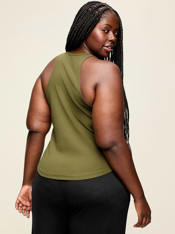 L'image numéro 8 présente Camisole à col montant et à dos nageur NuageLéger