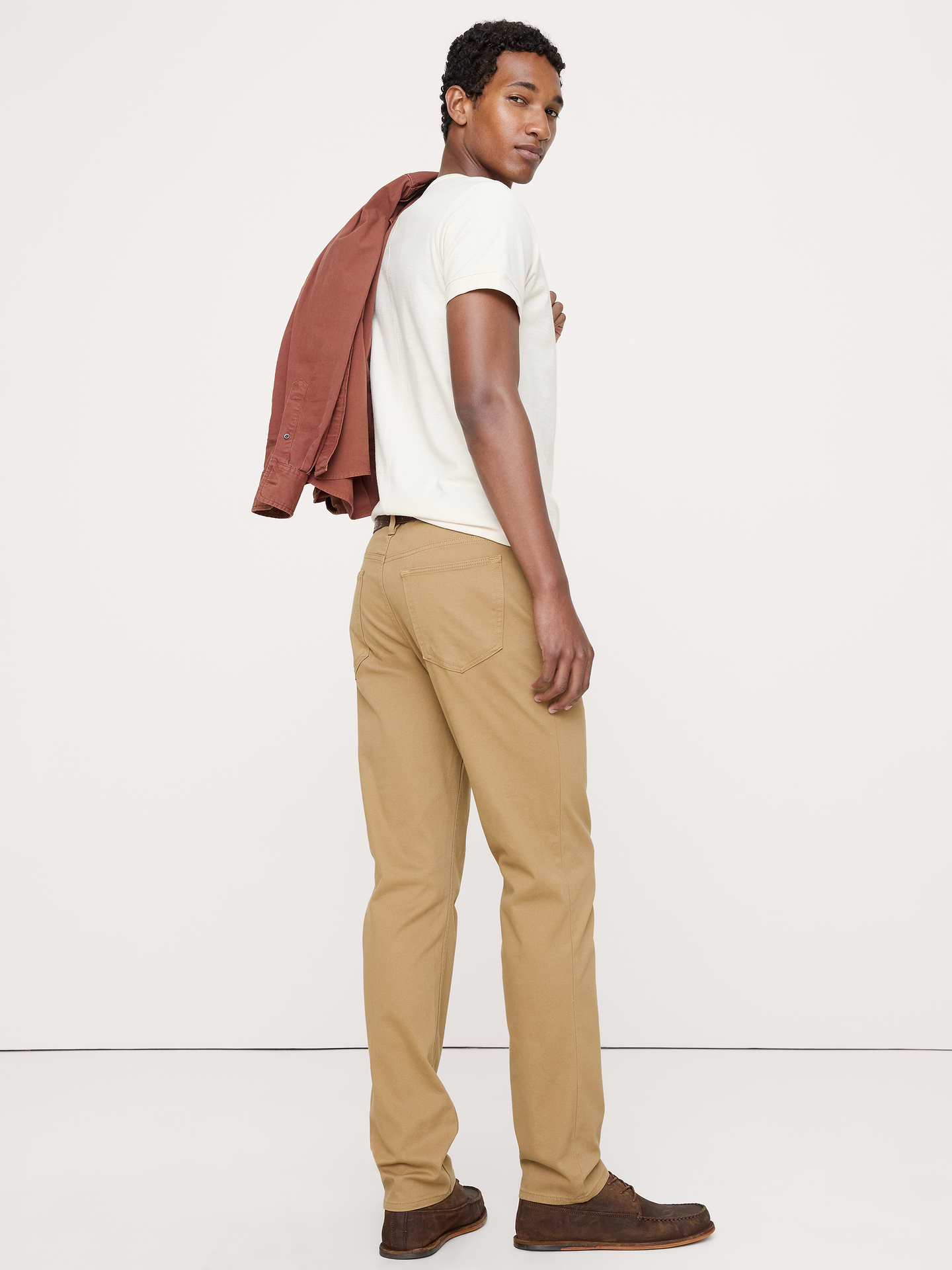 L'image numéro 2 présente Pantalon Voyageur étroit