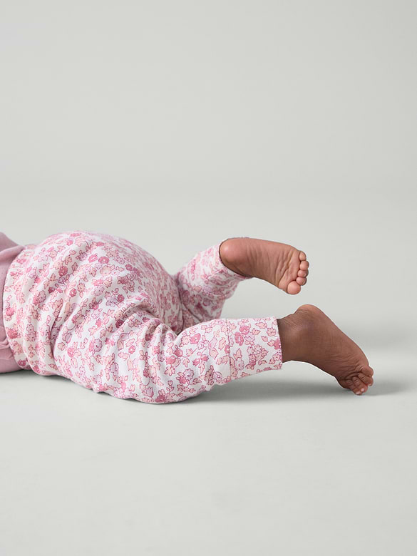 babyGap Pull-On Joggers (3-Pack)