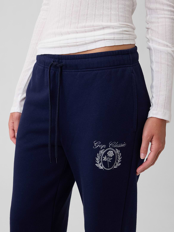 Relaxed Gap Graphic Straight-Leg Sweatpants