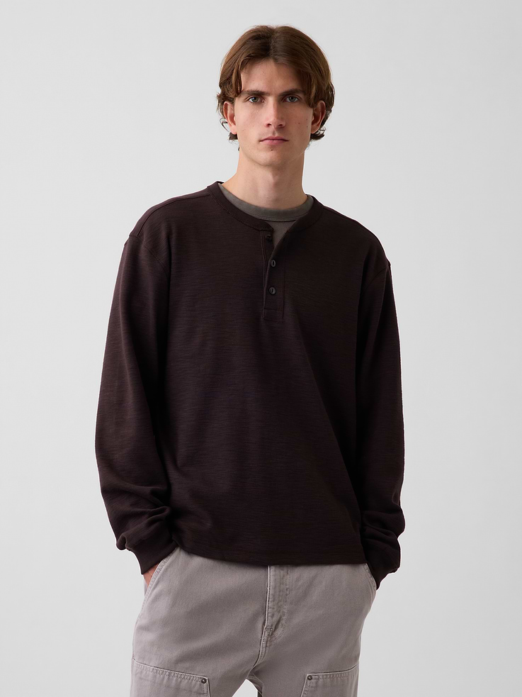 Image 1 of 5, Soft, brushed slub cotton Henley T-shirt. In a relaxed fit., Crewneck with front button placket., Long sleeves with drop shoulders and banded cuffs., Product #907261