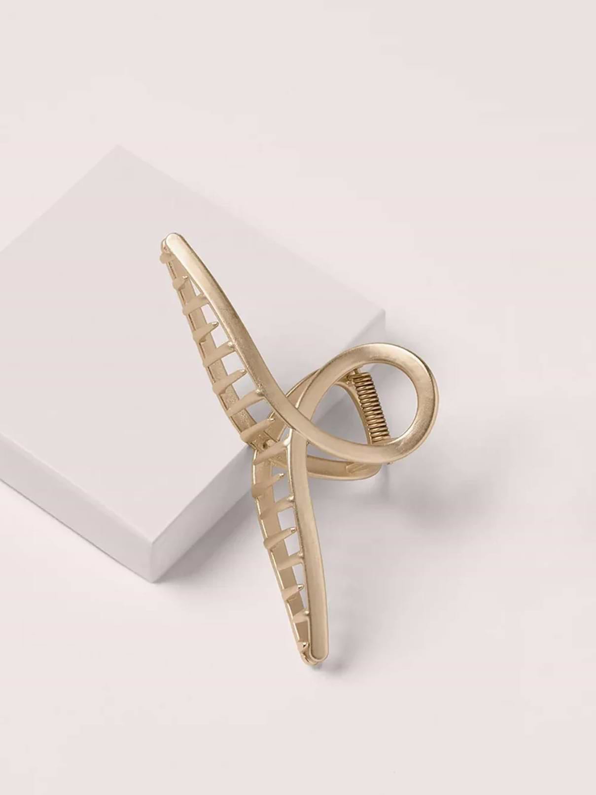 Image number 4 showing, The Hair Edit French Twist Claw Clip
