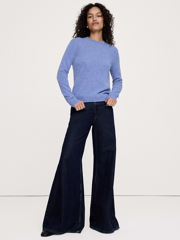 Lightweight Cashmere Crew-Neck Sweater