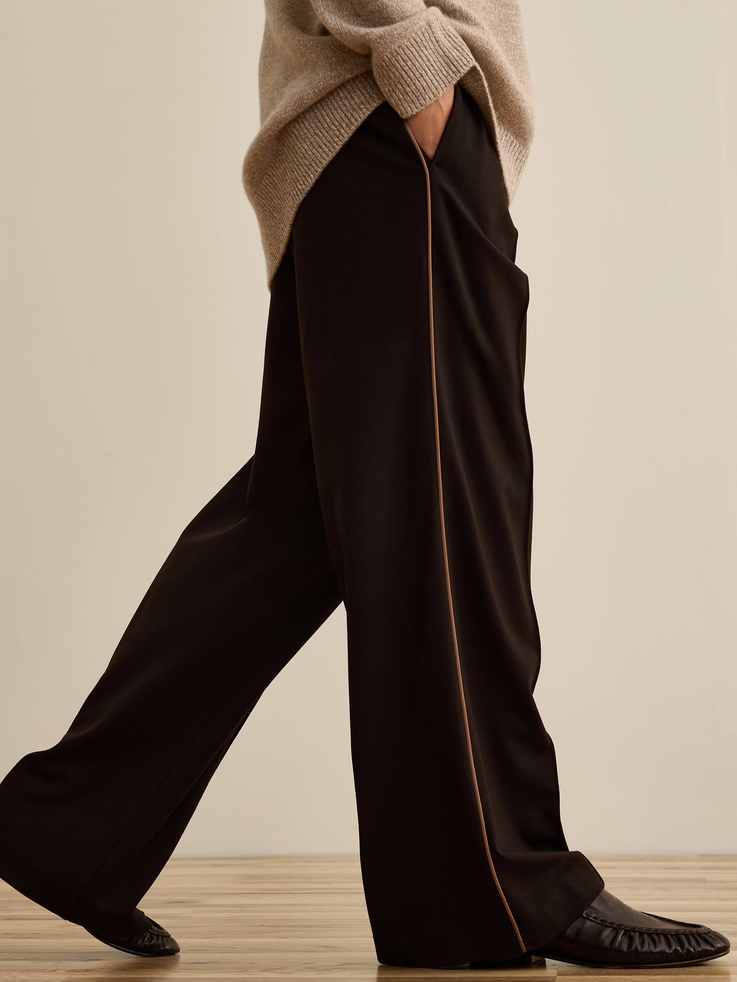 Image number 3 showing, Banana Republic x La Ligne | The Drapey Ponte Pull-On Pant