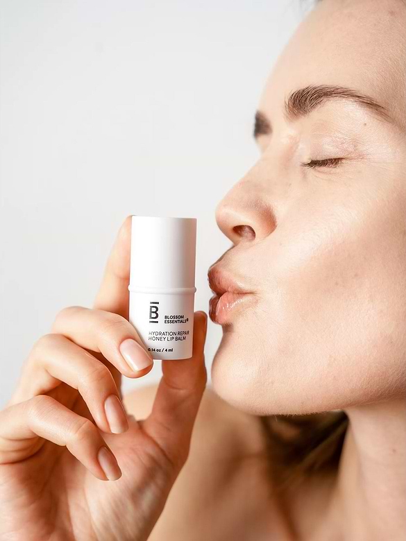 Blossom Essential Hydration Repair Honey Lip Balm