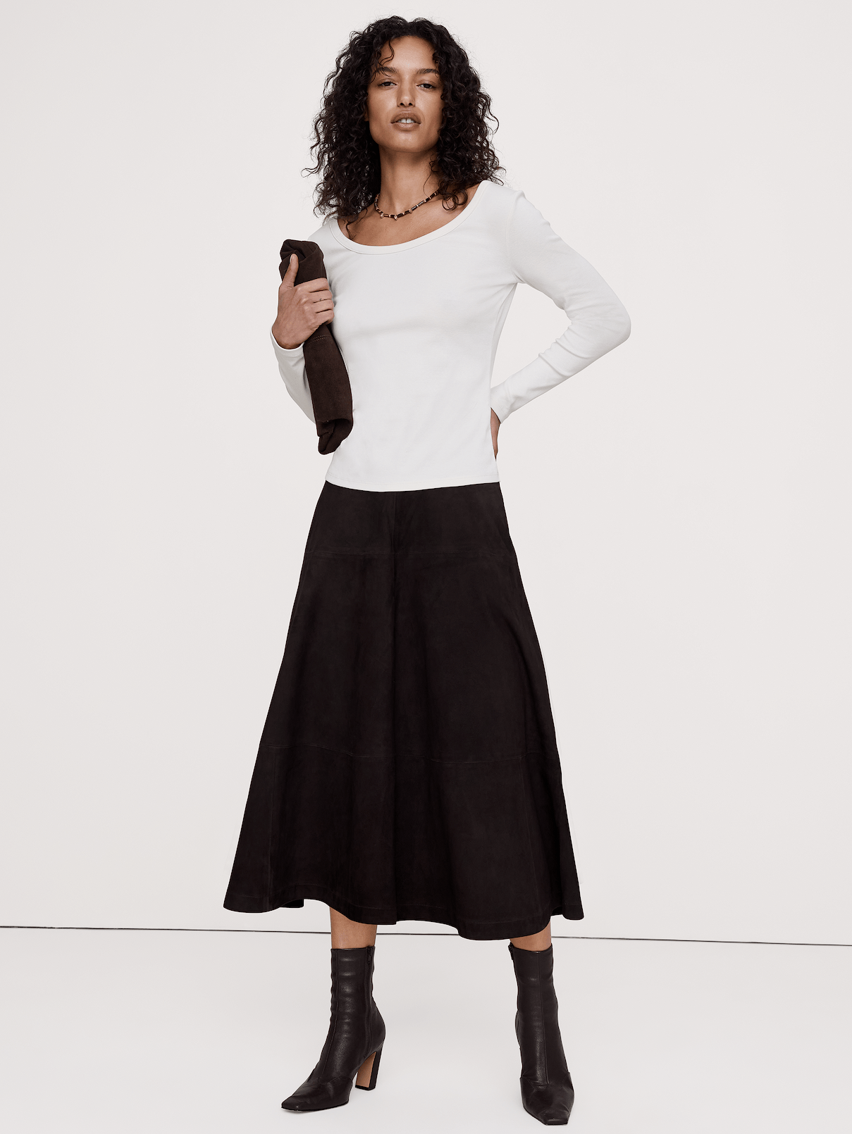 Minimalist Cotton Long-Sleeve Scoop-Neck T-Shirt