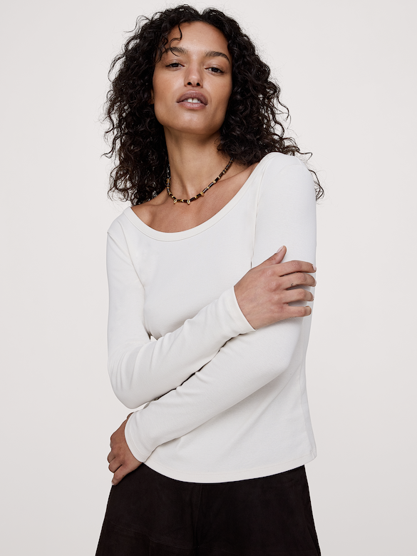 Minimalist Cotton Long-Sleeve Scoop-Neck T-Shirt