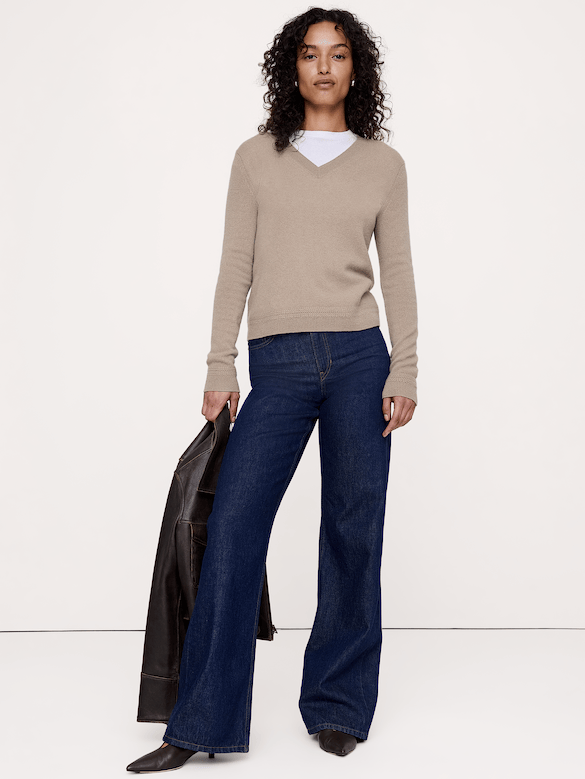Lightweight Cashmere V-Neck Sweater