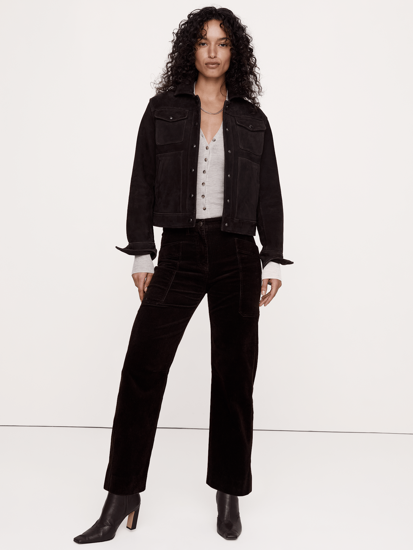 L'image numéro 1 présente Pantalon droit taille haute extensible en velours côtelé