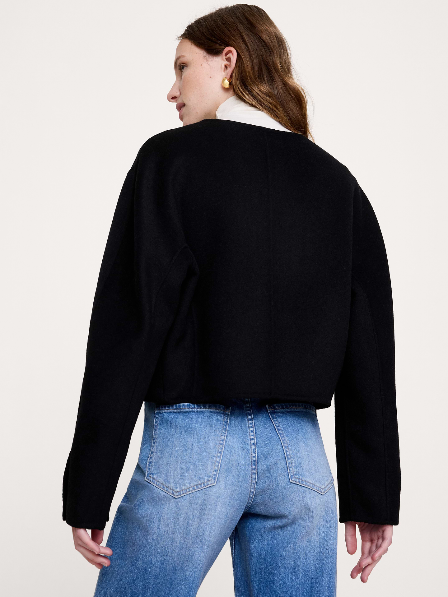L'image numéro 3 présente Veste courte double face