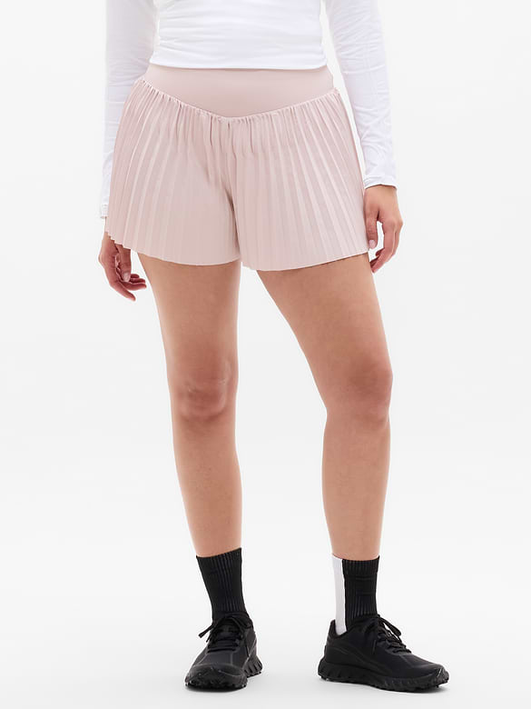 Featherweight Plissé Run Short