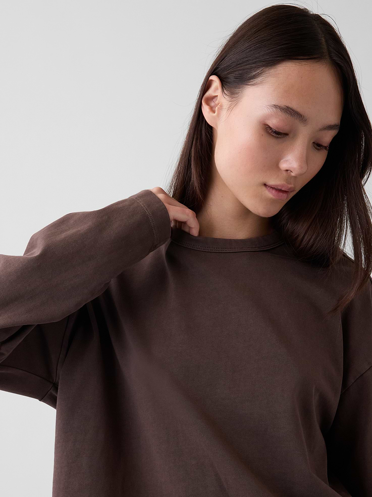 L'image numéro 5 présente T-shirt surdimensionné court en tricot