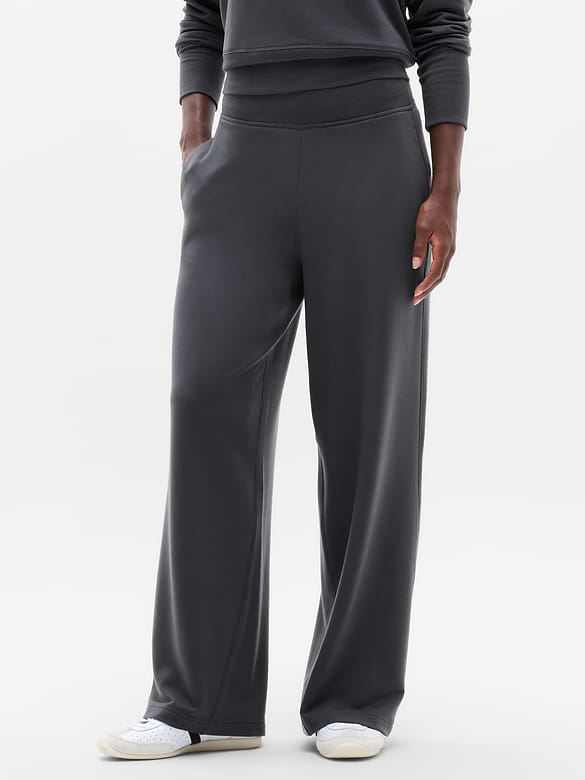 Coaster Luxe Straight Leg Pant