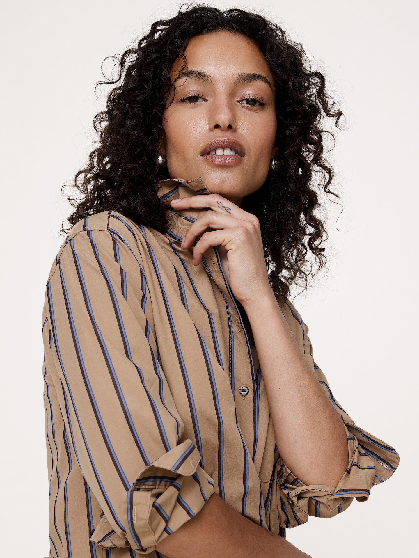 Image number 3 showing, The Oversized Shirt in Cotton Poplin