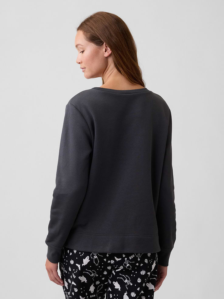 Image number 2 showing, Relaxed Gap Logo Sweatshirt