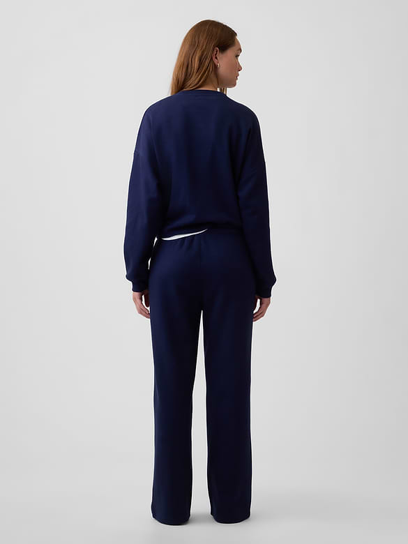 Relaxed Gap Graphic Straight-Leg Sweatpants