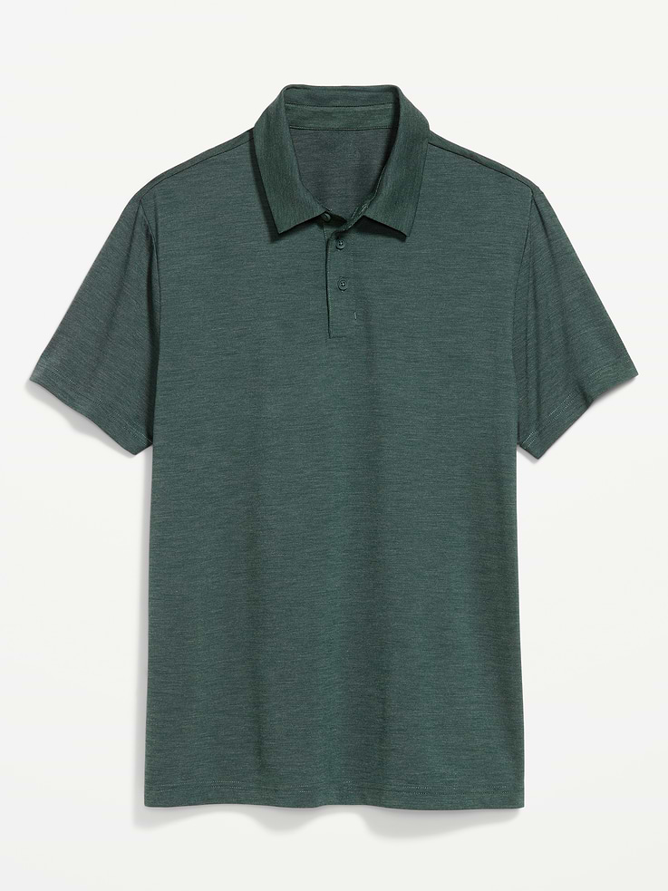 Image 1 de 2, NuageSport de la gamme Old Navy Sport, conçu pour bouger librement: un tissu fluide, léger, qui offre une sensation ultra-douce comme un nuage., Col évasé., Manches courtes., Patte de boutonnage à trois boutons., Tissu respirant., Anti-moiteur., Produit #911011