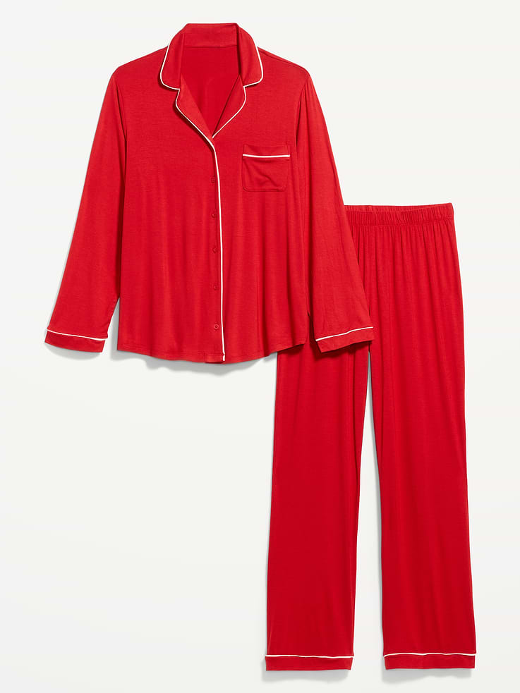 Image 1 de 7, Tricot de jersey incroyablement doux et extensible., Comprend un haut et un pantalon de pyjama assortis., Col évasé., Manches longues., Poche poitrine appliquée., Boutons à l’avant sur toute la longueur., Pantalon à taille élastique., Braguette à boutons décorative., Produit #422082