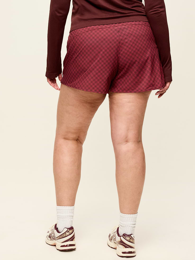 Image number 4 showing, Mid-Rise StretchTech Run Shorts -- 3-inch inseam
