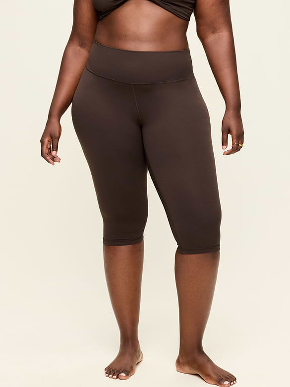 High-Waisted StudioSmooth Pedal Pusher Leggings