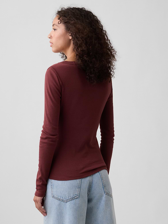 Modern Ribbed V-Neck T-Shirt