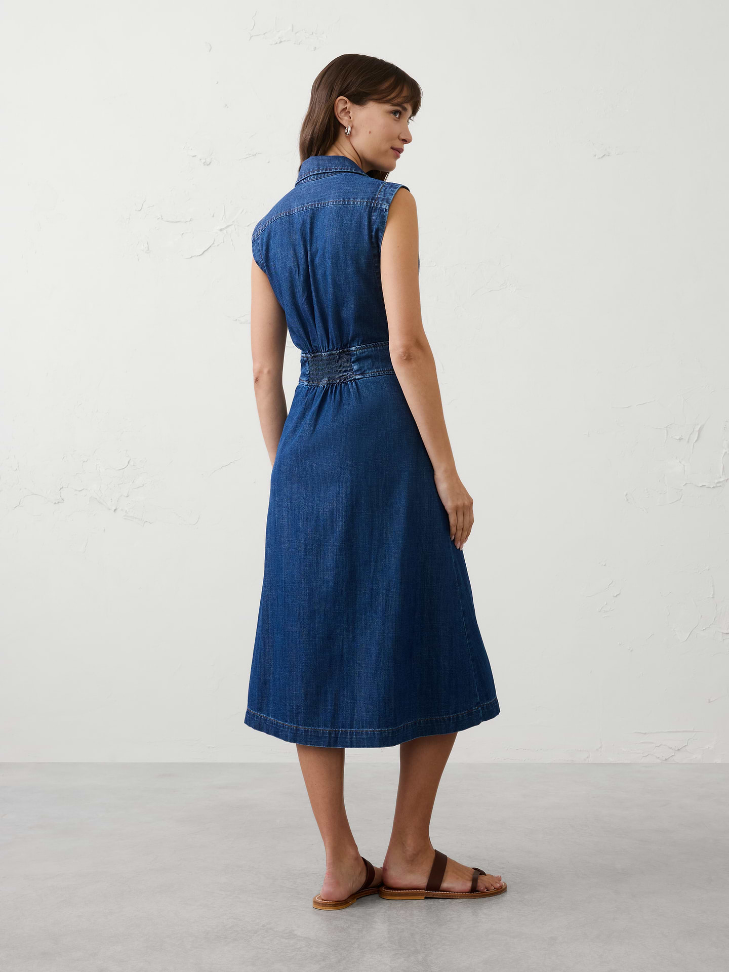 Image number 2 showing, Chambray Collared Button-Down Midi Dress