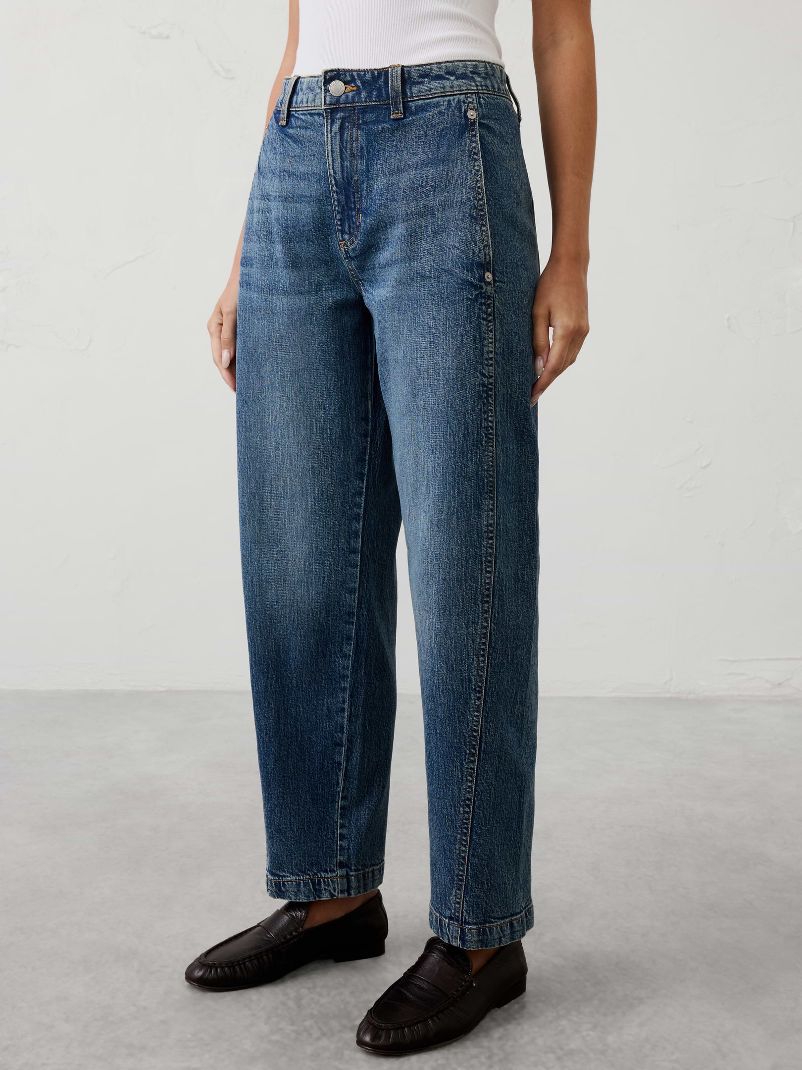 Image number 3 showing, Barrel-Leg Mid-Rise Seamed Jean