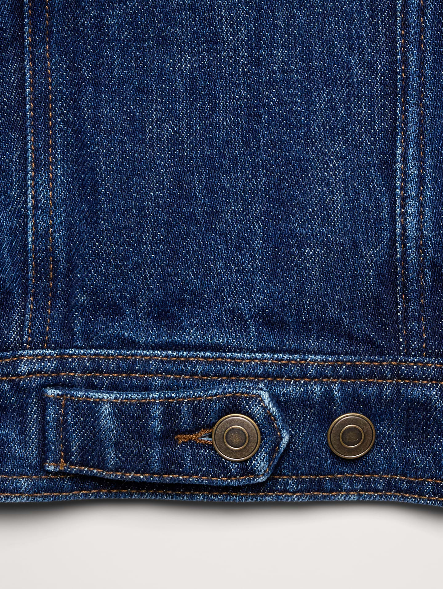 L'image numéro 7 présente Veste en denim Retour aux archives
