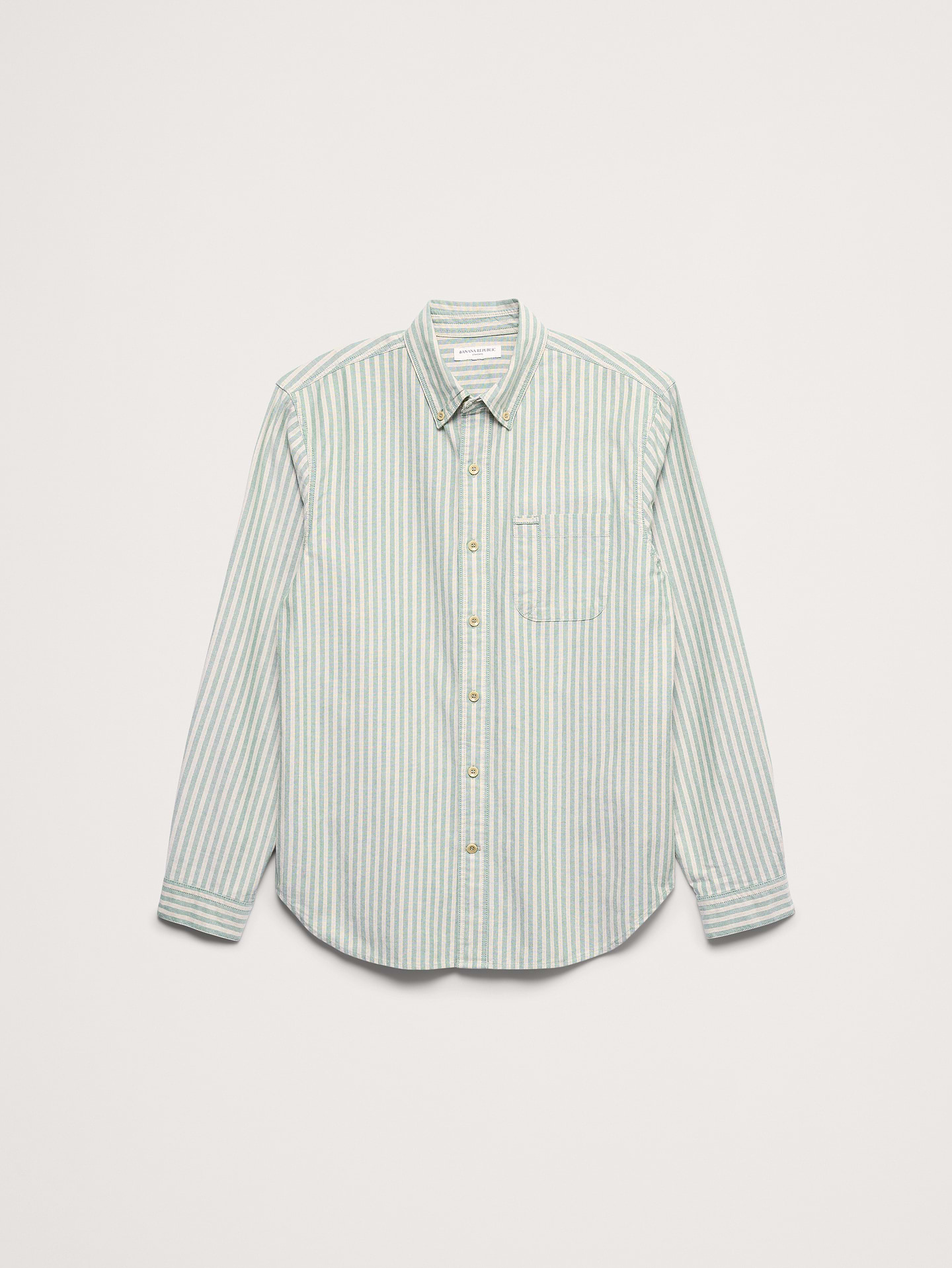 L'image numéro 2 présente Chemise Oxford de coton coupe standard