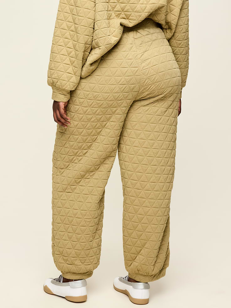 Image number 8 showing, Quilted Bounce Fleece Sweatpant