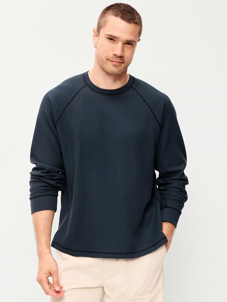 Image 1 of 4, crew neck, long raglan sleeves, Product #908598