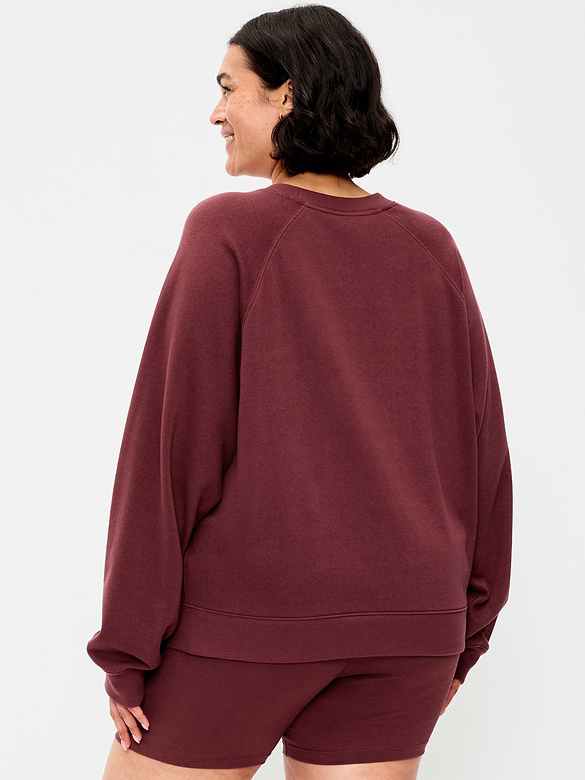 Oversized Raglan Sweatshirt