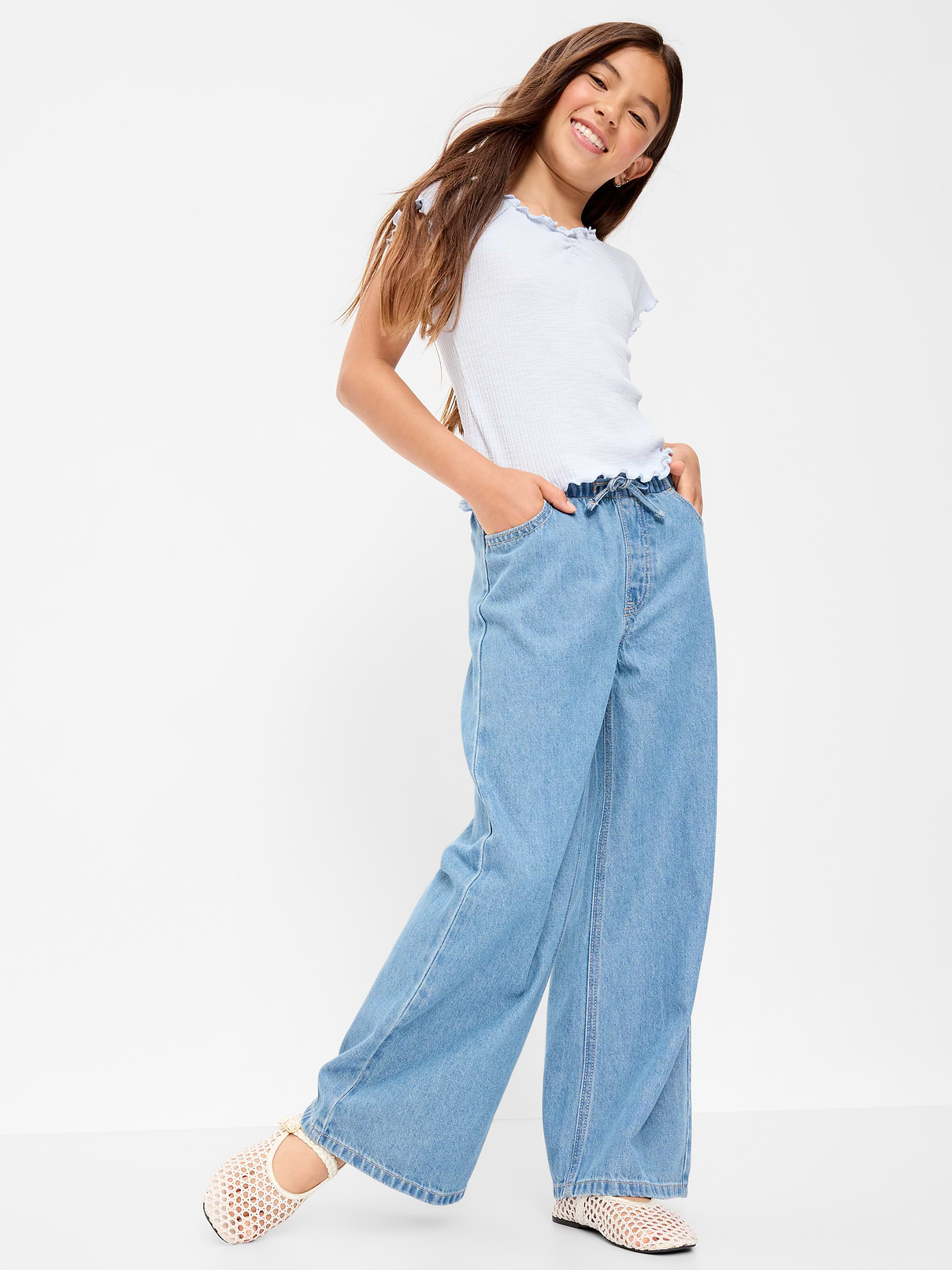 L'image numéro 3 présente Jean en denim coupe très généreuse à jambe large à taille extensible pour fille