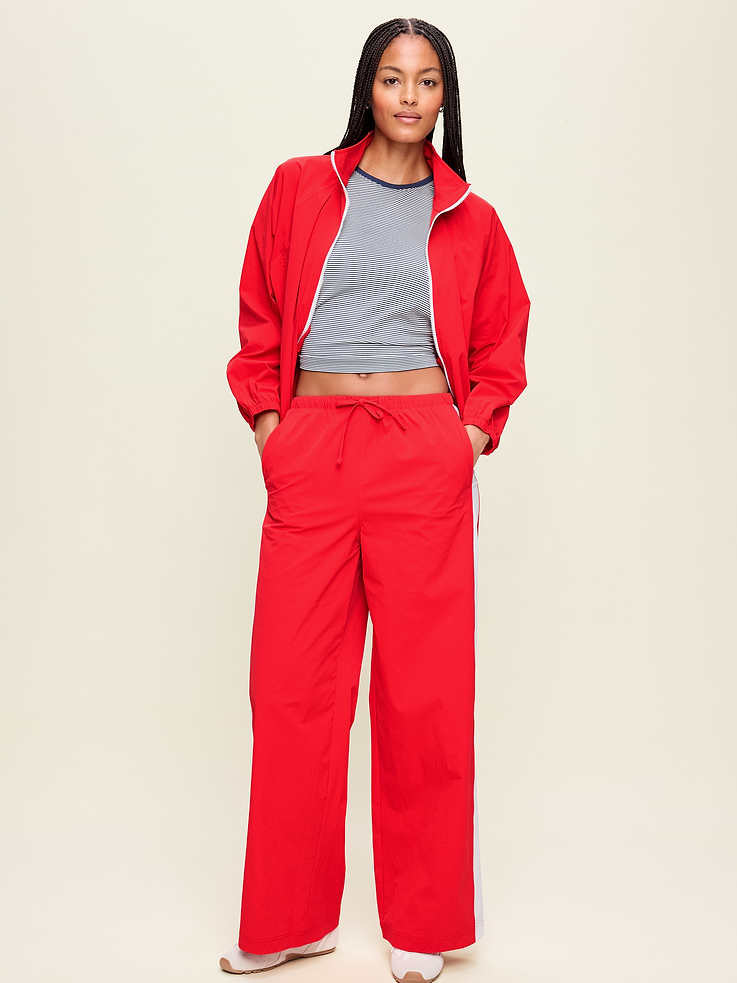L'image numéro 2 présente Pantalon sport tissé léger à taille haute Tech Trek