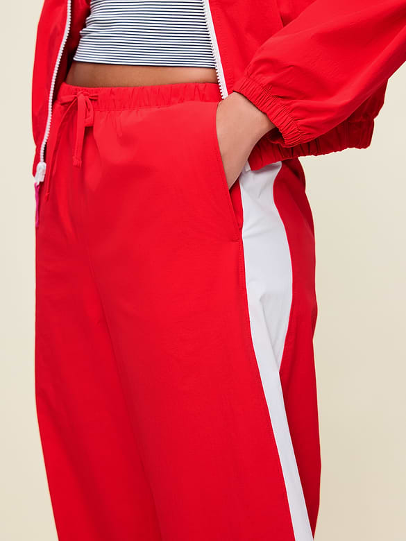 High-Waisted TrekTech Lightweight Woven Active Pants