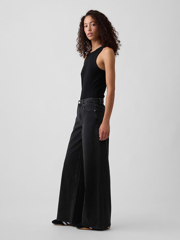 Mid Rise Wide-Leg Jeans